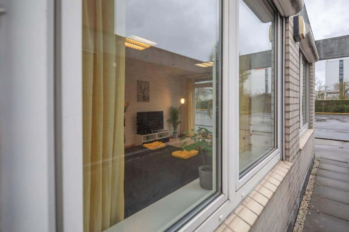 Beautiful 2 Bedroom Apartment Incl Parking Hamburg Exterior foto